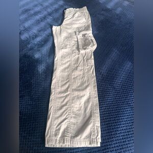 H&M Divided Women’s Gray Waist Cargo Pants Casual Size 2. Used.